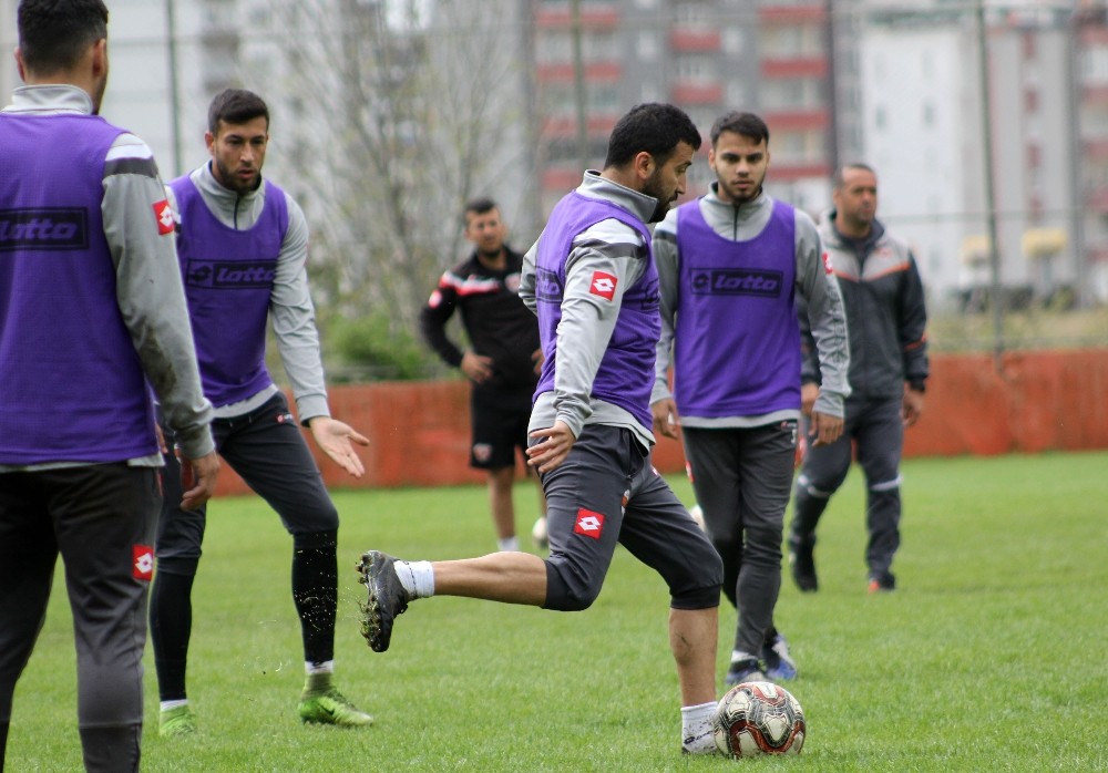 Adanaspor, Karabükspor maçı hazırlıklarını sürdürdü 