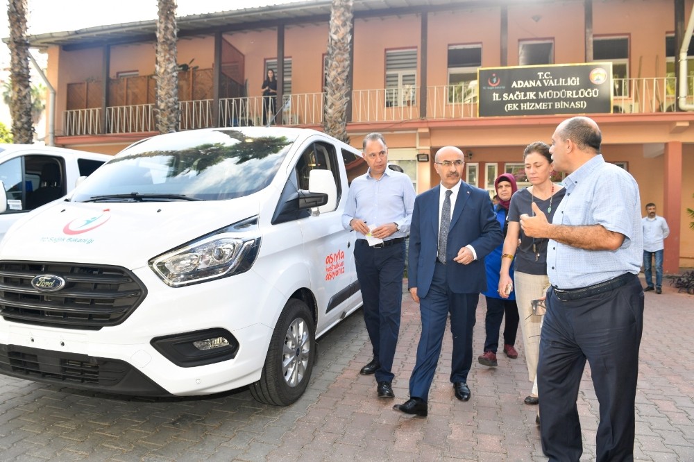 Adana’ya 3 aşı nakil aracı 