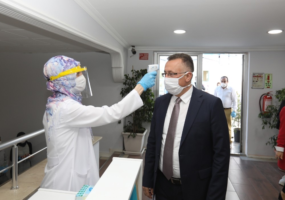 Adapazarı Belediye Başkanı Mutlu Işıksu, pandemi mücadelesini anlattı 
