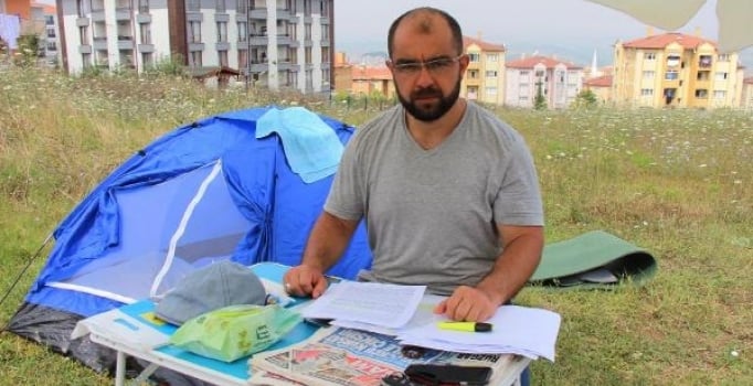 Adapazarı'nda arazisi imara açılmayınca açlık grevine başladı