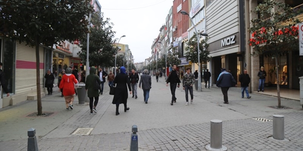 Adapazarı'nın simgesi Çark Caddesi'nden eşsiz görüntüler