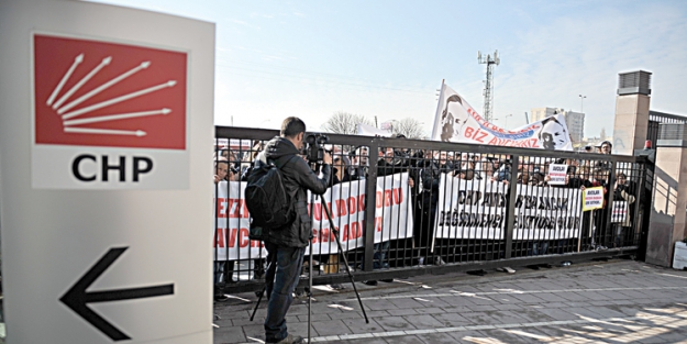Aday protestoları sürüyor