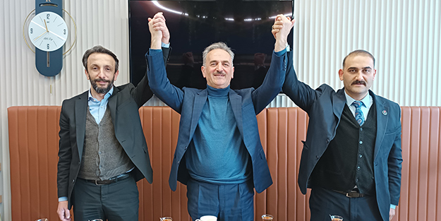 Adaylıktan çekildi! Cumhur İttifakı'nı destekleyecek