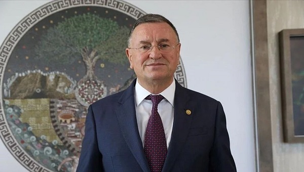 Adaylıktan çekileceğini açıklayan Lütfü Savaş: Başkan 'Adayımız sensin' dedi