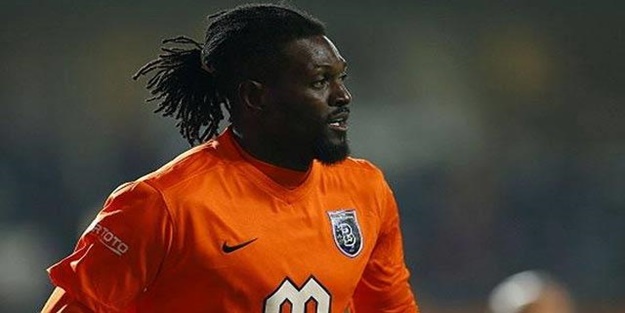Adebayor üç büyüklerin belalısı oldu