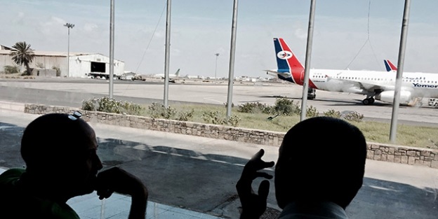 Aden Havalimanı 'Halk Komiteleri' kontrolünde