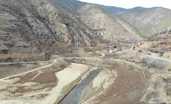 Adeta çöle dönmüştü! Torul Baraj Gölü’nde son durum