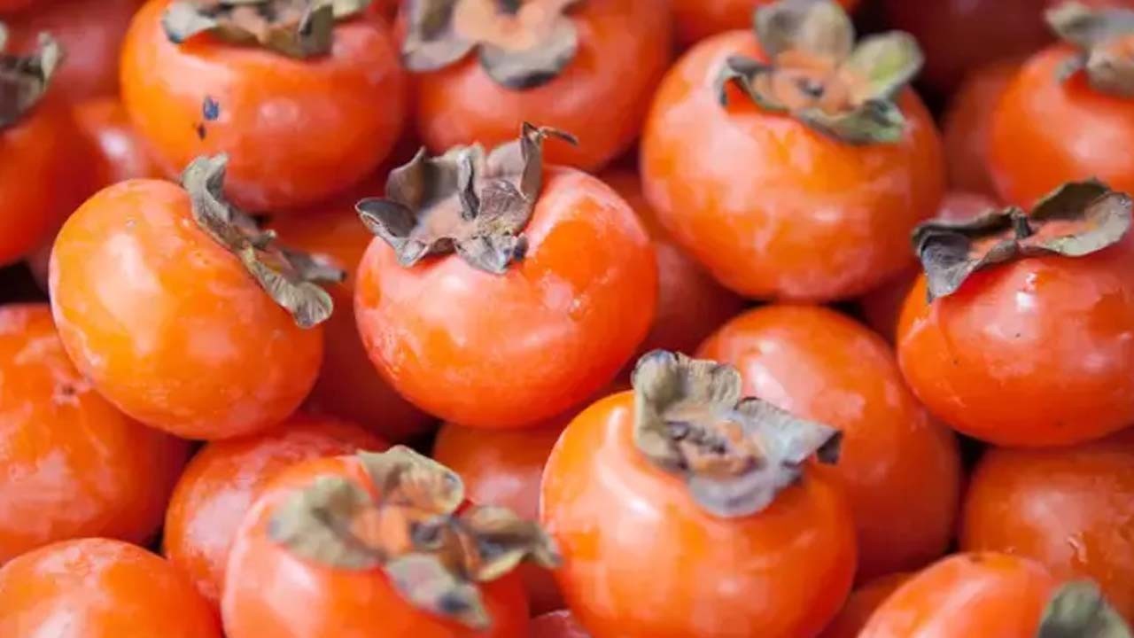 Adeta zehre dönüşüyor! Kimse bilmiyor: Trabzon hurmasını sakın böyle tüketmeyin!