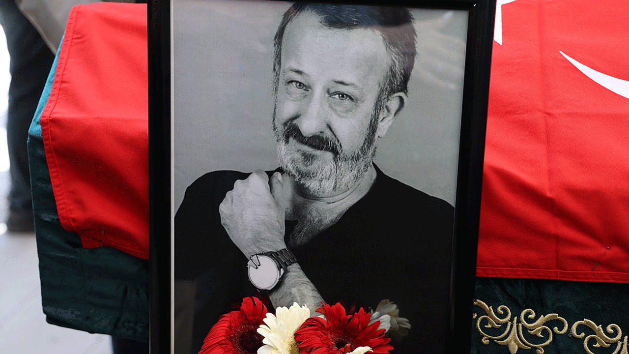 Naşit Özcan, son yolculuğuna uğurlandı