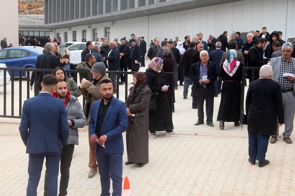 Adım atacak yer kalmadı | Cumhurbaşkanlığı seçimini aratmayan seçim