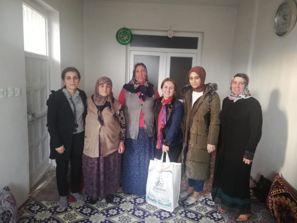 Adıyaman Belediyesi’nden, fedakar anneye ziyaret 