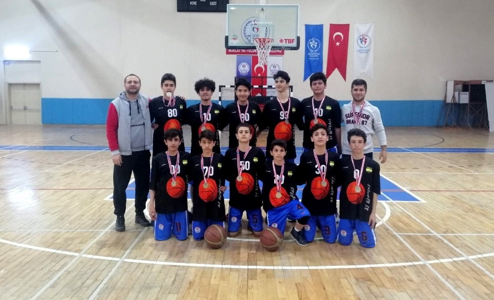Adıyaman Erkek Basketbol Takımı finale kaldı 