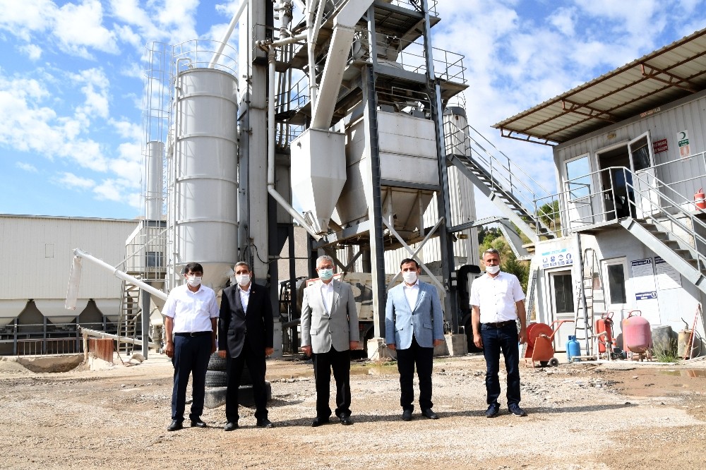 Adıyaman İl Özel İdaresi 2020 yılı asfalt sezonunu açtı 