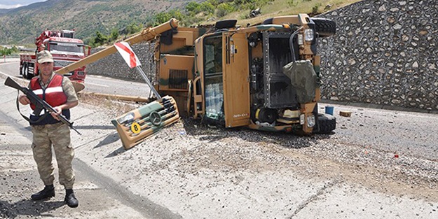 Adıyaman'da 2 askeri araç devrildi: 4 yaralı