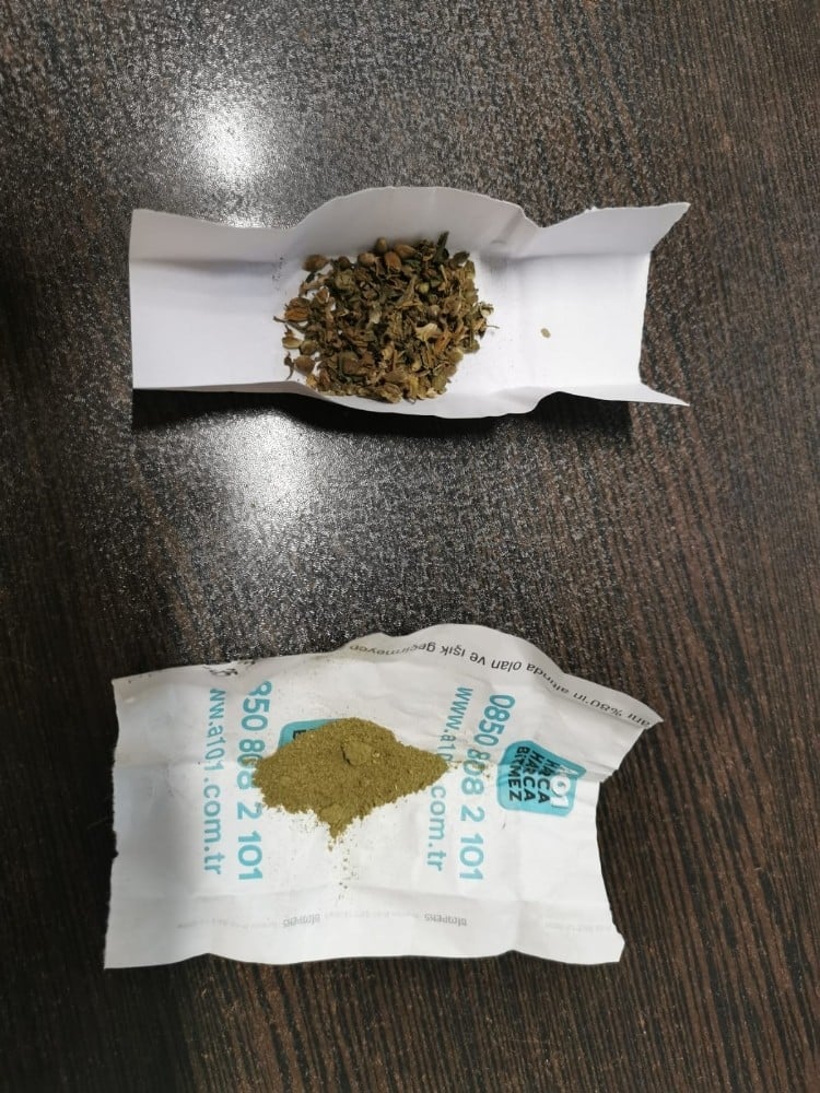 Adıyaman’da 3 şahısta uyuşturucu yakaladı 