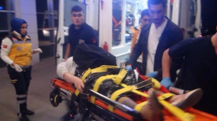 Adıyaman'da iki otomobil çarpıştı: 8 kişi yaralı