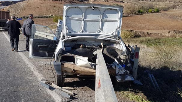 Adıyaman’da korkunç kaza! Bariyer önden girdi arkadan çıktı...