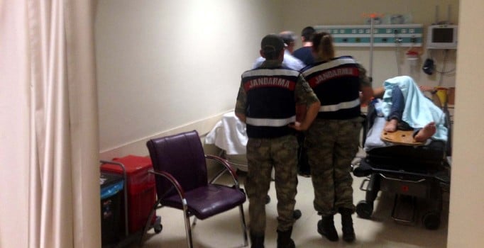 Adıyaman'da otomobil devrildi: 5 kişi yaralı