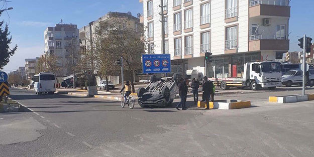 Adıyaman'da otomobil takla attı: 2 yaralı