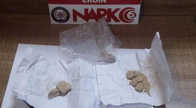 Adıyaman'da otomobilde eroine 2 kişi gözaltında