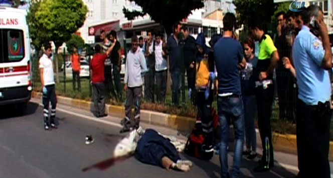 Adıyaman'da otomobilin çarptığı yaya feci şekilde öldü