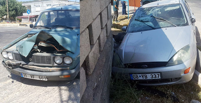 Adıyaman’da otomobiller çarpıştı: 6 kişi yaralı