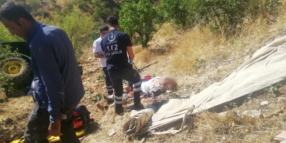 Adıyaman’da traktör takla attı: 1 ölü, 1 yaralı 