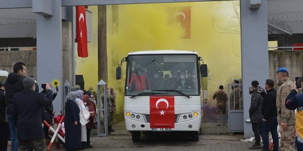 Adıyaman'daki komandolar, Suriye'ye uğurlandı