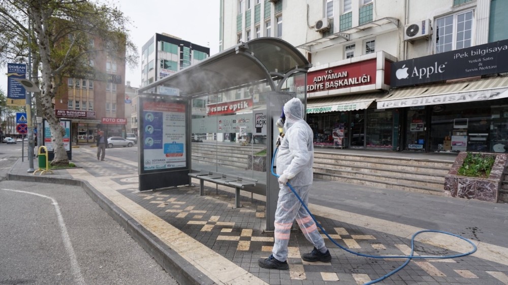 Adıyaman’ın her köşesi dezenfekte ediliyor 