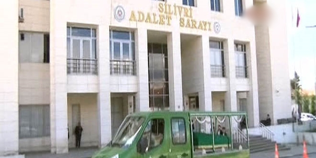 Adliyede inanılmaz ölüm!