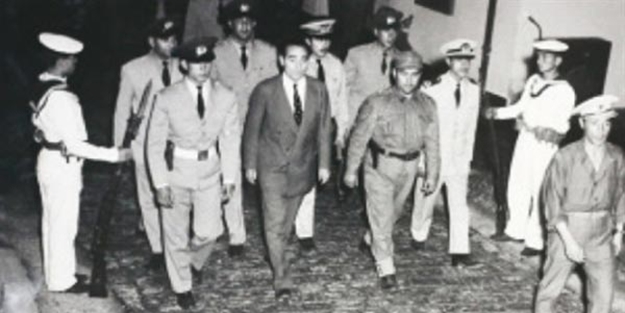 ''Menderes'i asmamızı o istedi''