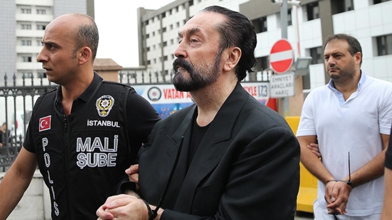 Adnan Oktar 8 bin 658 yıl hapis cezasının kaç yılını yatacak? Resmen şaşkına döneceksiniz