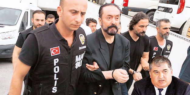 Adnan Oktar ve FETÖ'nün kirli ilişkisi! Koruma altına almışlar