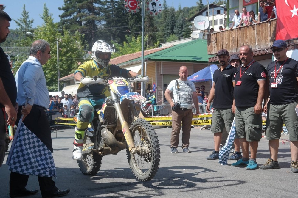 Adrenalin tutkunları Çamlıyayla’da buluşuyor 