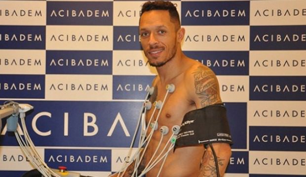 Adriano Correia sağlık kontrolünden geçti!