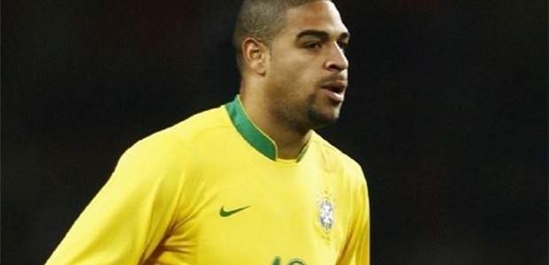 Adrioano futbola geri döndü