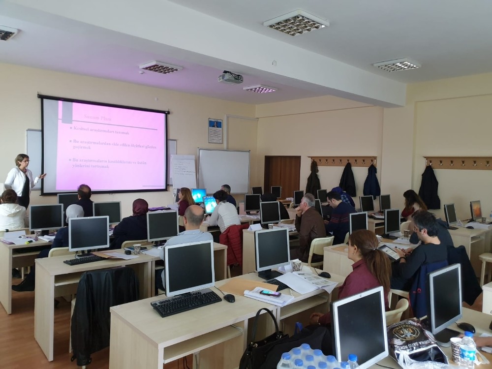 ADÜ öğretim üyeleri ‘Sağlıkta Araştırma Yöntemleri’ kursu verdi 