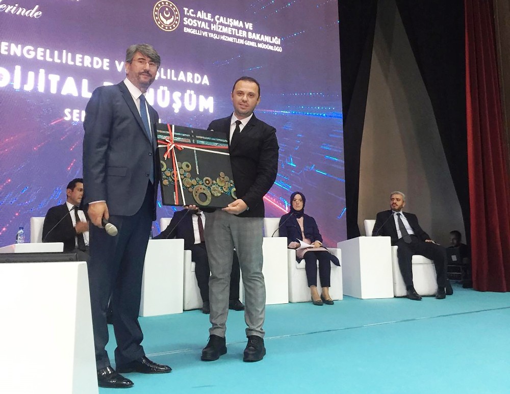 ADÜ’nün ‘Engelleme - Kolaylaştır’ uygulamasına üçüncülük ödülü 