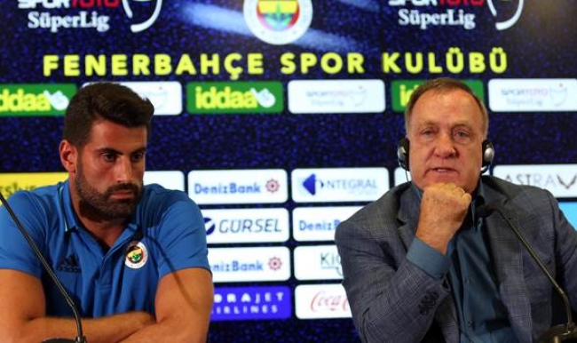 Advocaat: Favori bizi, kazanmak zorundayız