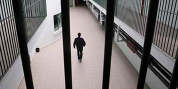 Özbekistan'a işkence belgelendi