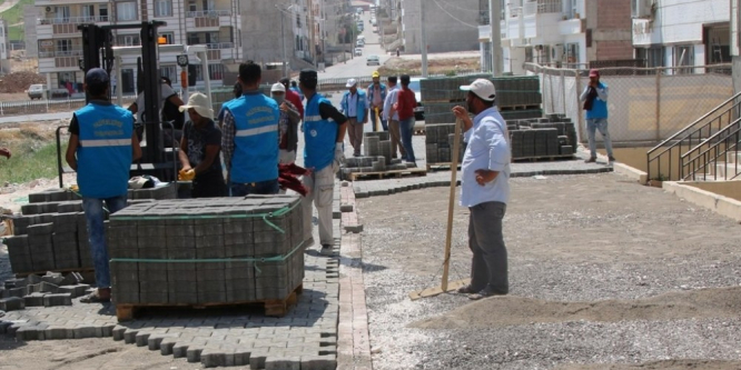 Sokaklardaki yol çalışmaları tamamlanıyor