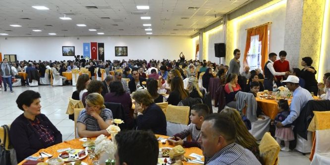 Tepebaşı Belediyesi personeli iftarda buluştu