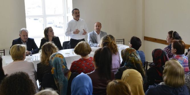 Başkan Ataç, belde evinde projelerini anlattı