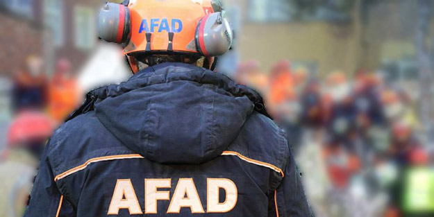 AFAD gönüllüleri kayalıklara sıkışan keçileri kurtardı