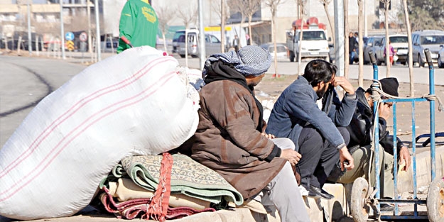 AFAD Başkanı Oktay: 10 milyon insanın acil yardıma ihtiyacı var