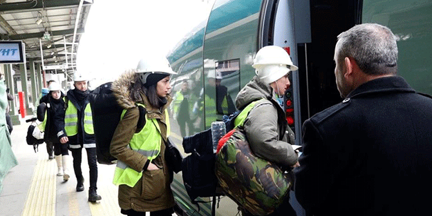 AFAD’a başvuran gönüllüler deprem bölgesine gidiyor