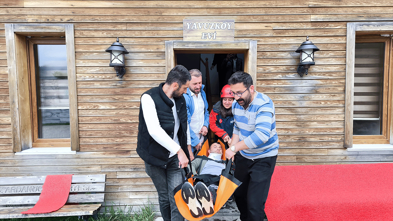 AFAD’dan huzurevi sakinlerine hayati eğitim: Afetlere karşı bilinç kazandırılıyor