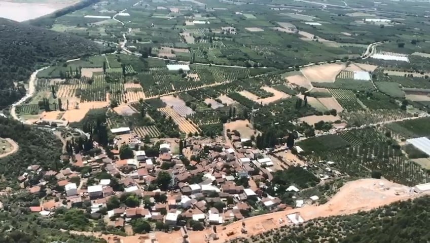 Afet bölgesi helikopterden böyle görüntülendi 
