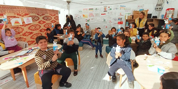 Afetzede çocuklara 125 bin oyuncak