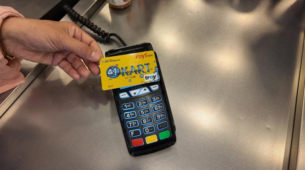 Afetzedelere 10 milyon TL destek